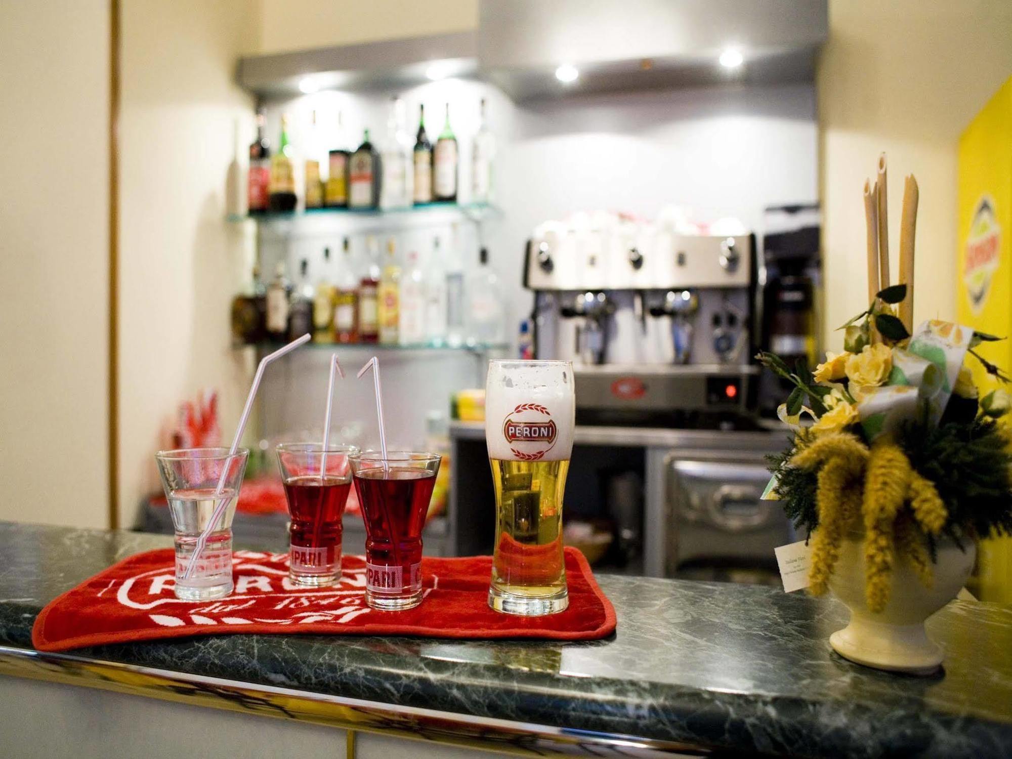 Telstar Hotel 3*